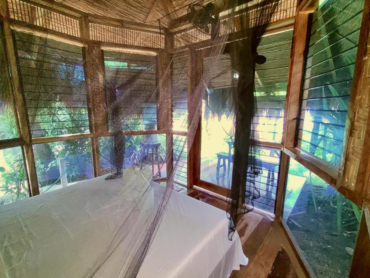 Shakabrah'S Beachfront Kubo General Luna  Exterior photo